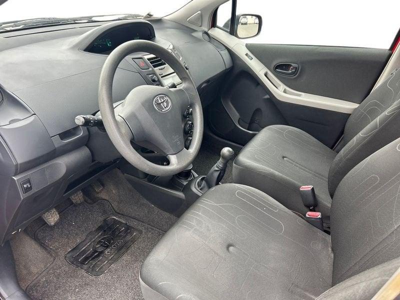 Toyota Yaris Yaris 5p 1.0 Active