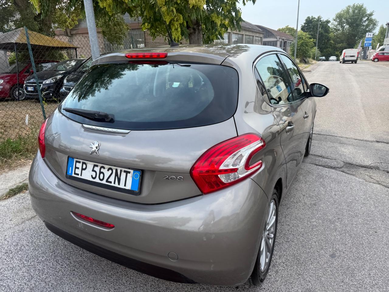 Peugeot 208 1.2 VTi 82 CV 5 porte Allure