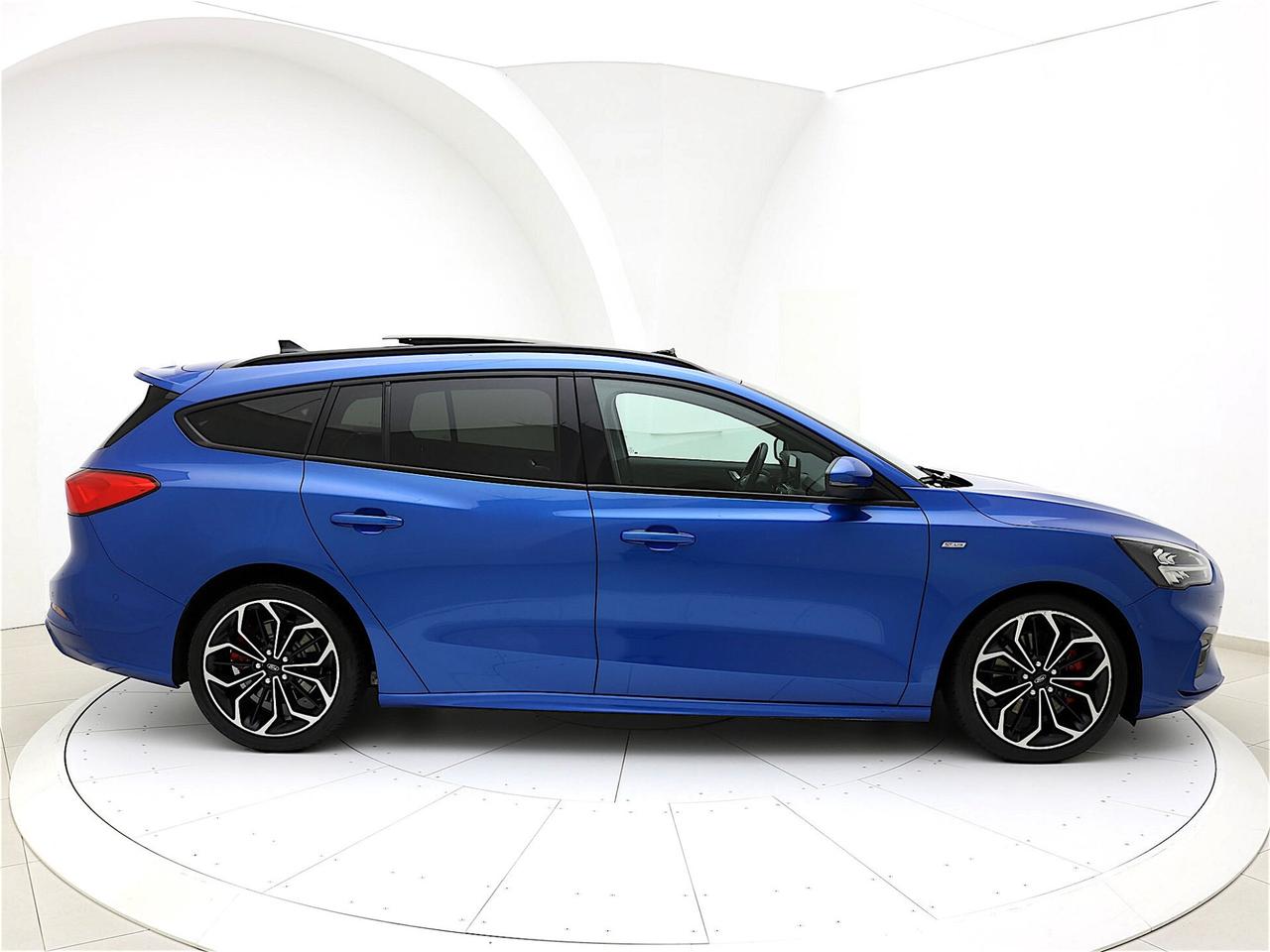 Ford Focus 1.5 EcoBlue ST-Line TETTO APRIBILE