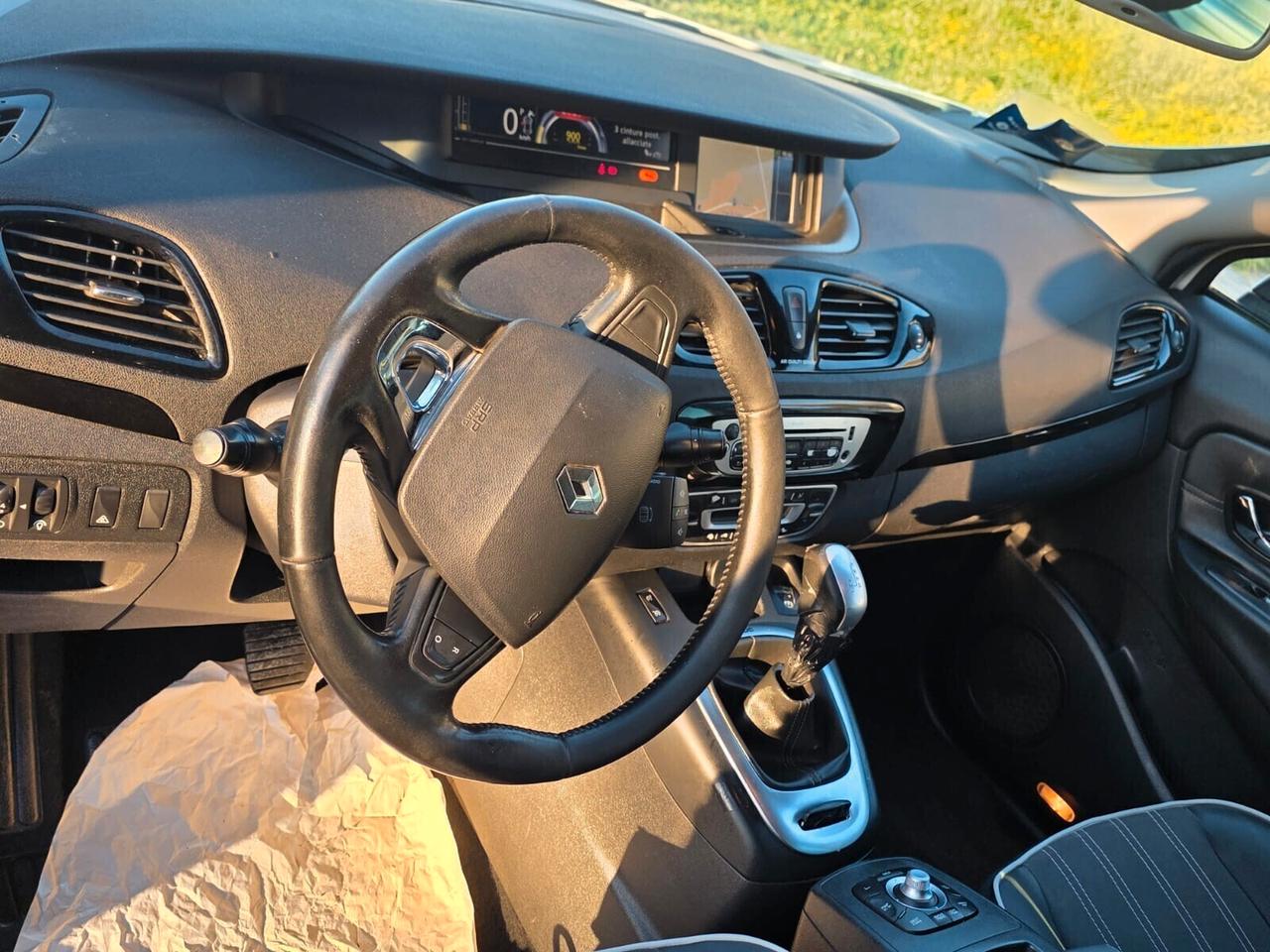 Renault Scenic XMod 1.5 dCi 110CV Wave