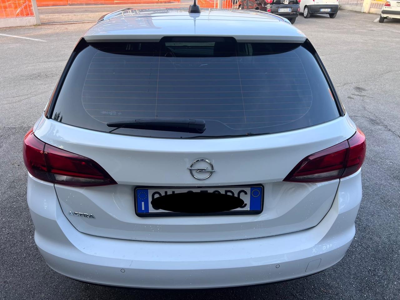 Opel Astra 1.5 CDTI 105 CV S&S Sports Tourer Business Elegance