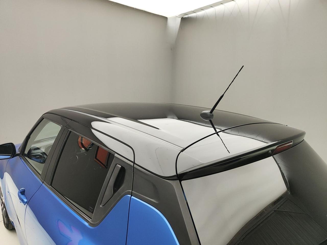 SUZUKI Swift VI 2020 1.2 HYBRID 83CV TOP