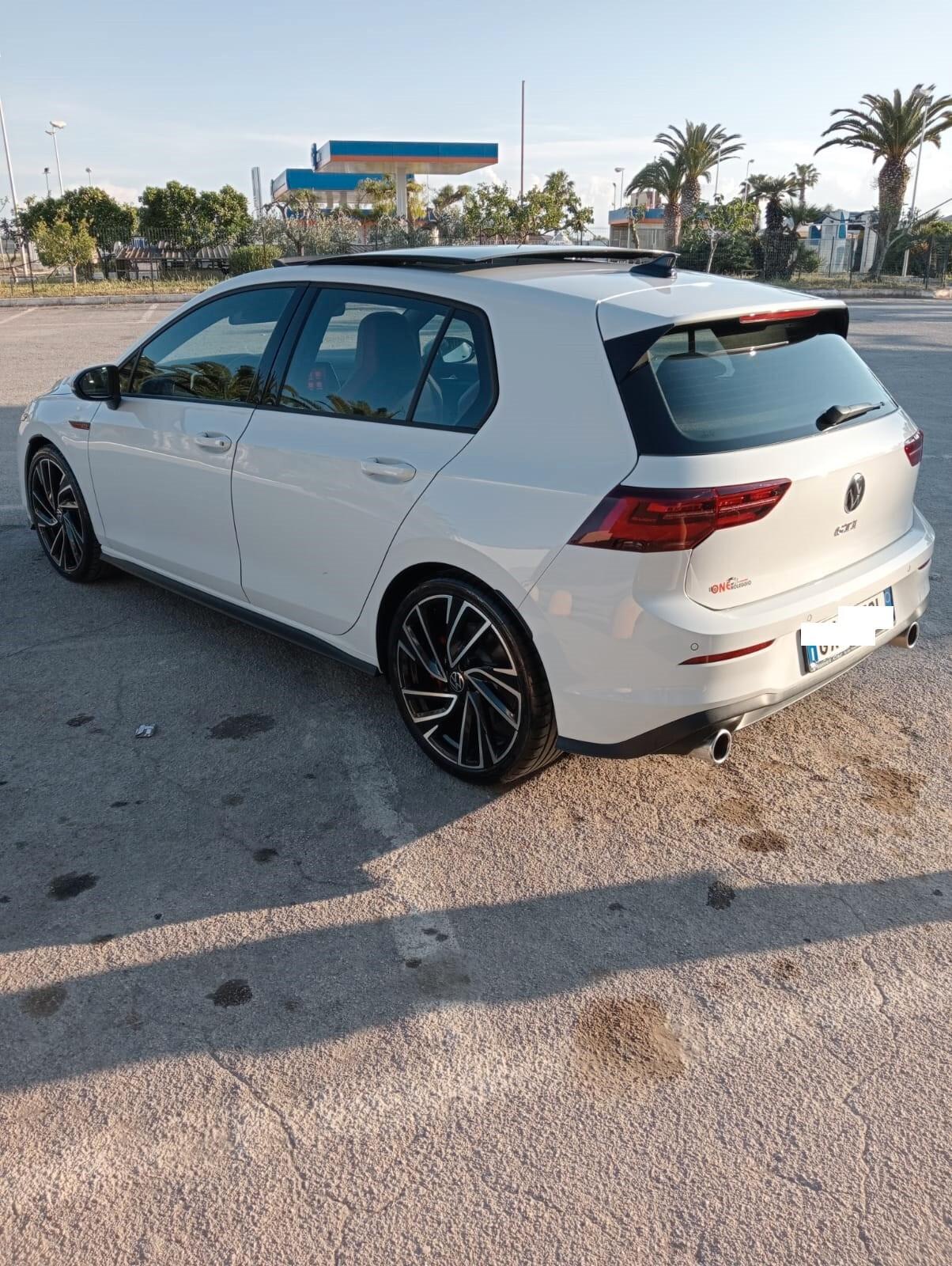 Volkswagen Golf GTI Golf 2.0 TSI GTI DSG