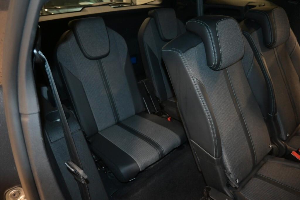 Peugeot 5008 1.5 BLUEHDI 130CV EAT8 SeS 7POSTI ALLURE PACK ( FARI LED - PDC TELECAMERA POST. NAVI )