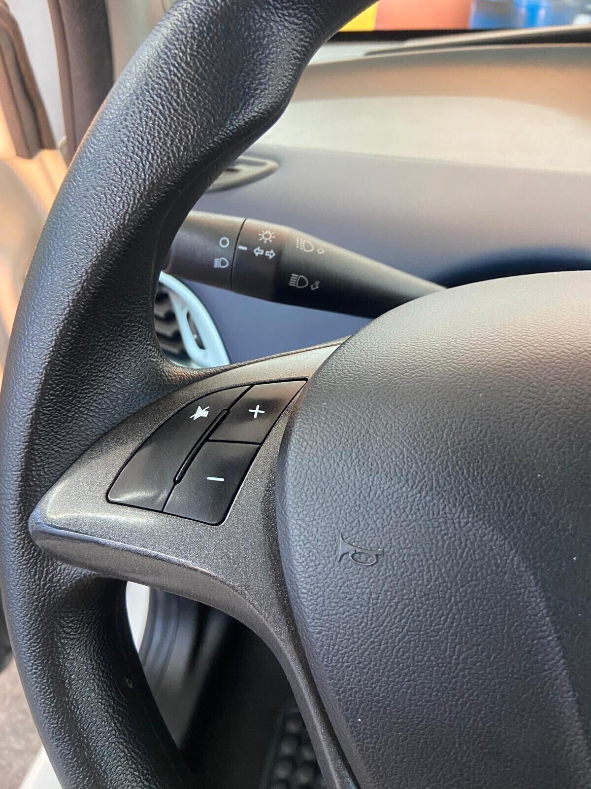 Lancia Ypsilon 1.0 FireFly 5 porte S&S Hybrid Gold