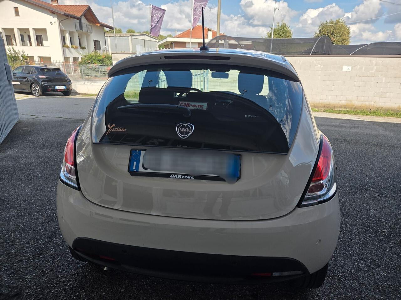 Lancia Ypsilon 1.2 69 CV 5 porte Gold Neopatentati !!