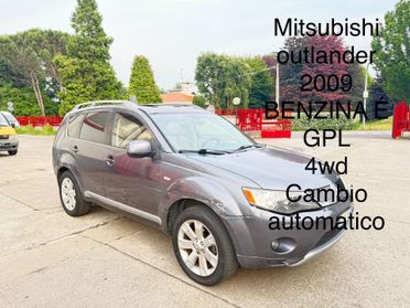 Mitsubishi Outlander 2.4 MIVEC Instyle 7 p.ti