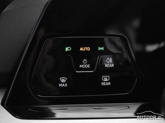 VOLKSWAGEN Golf 1.0 TSI EVO 110cv Life Virtual, ACC, AppConnect