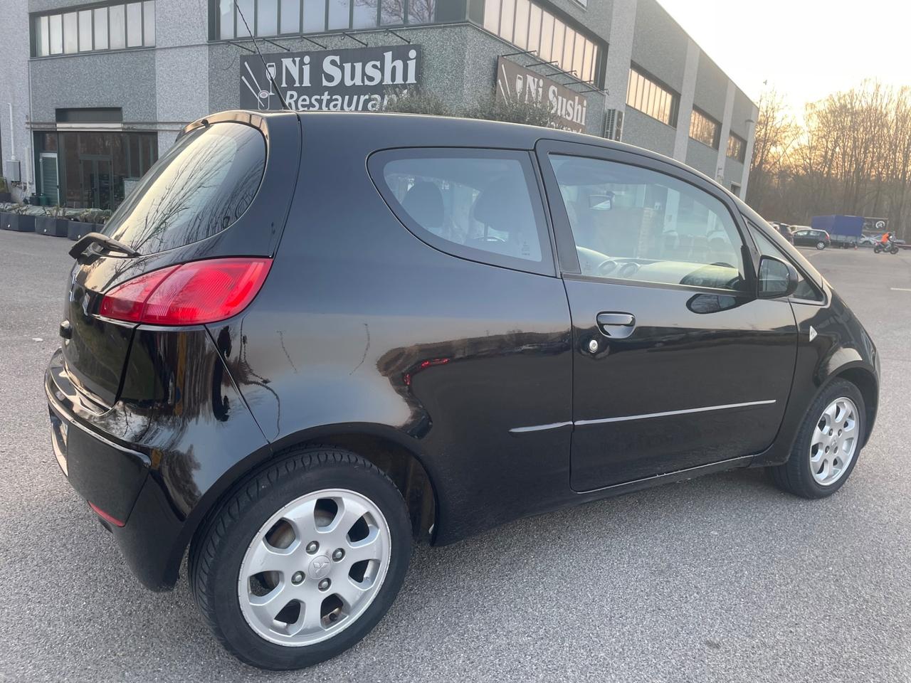 Mitsubishi Colt 1.3 16V 3p. CZ3 Invite*Neopatentati*Solo 84000km*