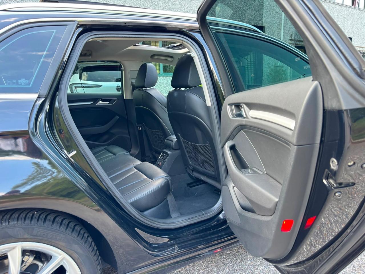 Audi A3 SPB 1.6 TDI*S line*Pelle*Navi*solo58000km*
