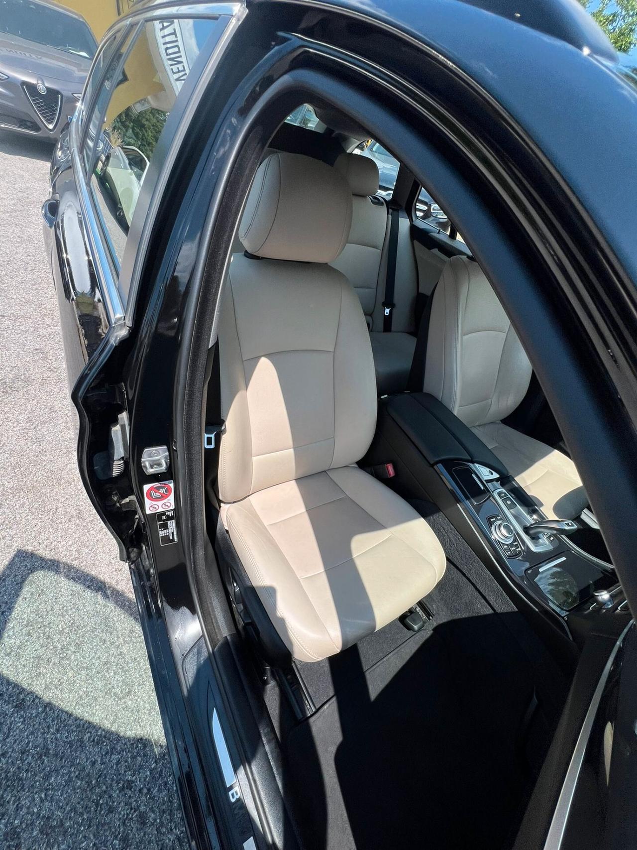 BMW 520d TOURING BUSINESS