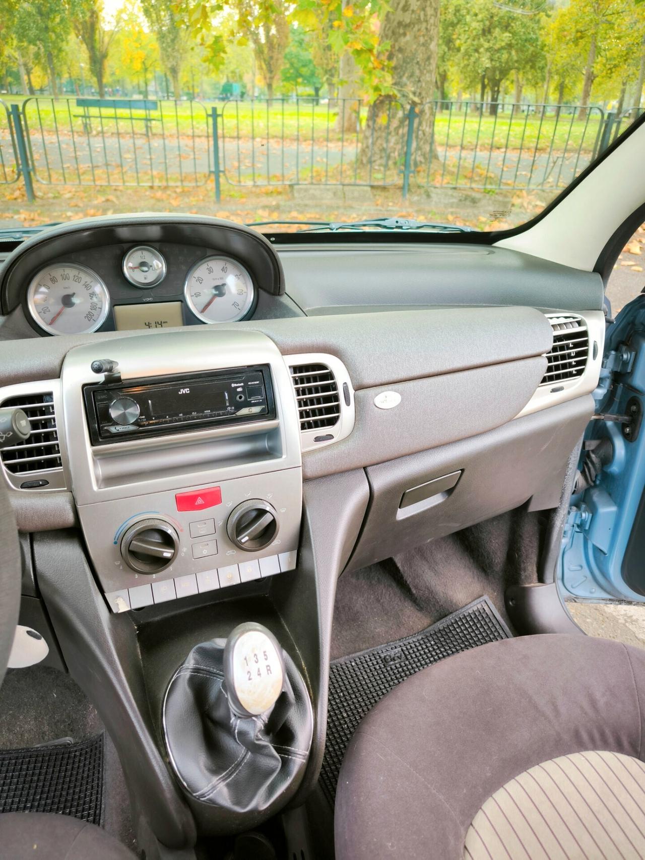 Lancia Ypsilon 1.2 Versus NEOPATENTATI