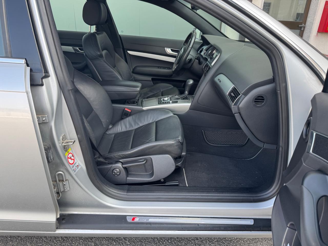 Audi A6 Avant 3.0 V6 TDI quattro S LINE