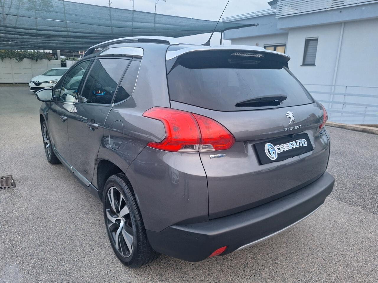Peugeot 2008 ALLURE 1.6 HDi 100cv NAV+RETROCAM. 2016