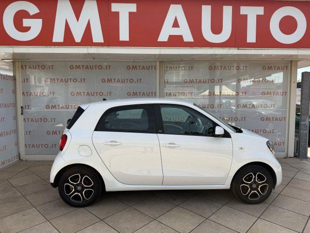 SMART ForFour 1.0 71CV PASSION NAVI LED CAMERA SOLO 5.800KM