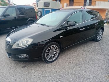 Lancia Delta 1.9 MJT Twinturbo DPF Oro