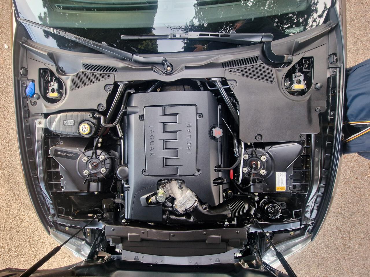 Jaguar XK 4.2 V8 Coupé - Solo 38.000 km !!!