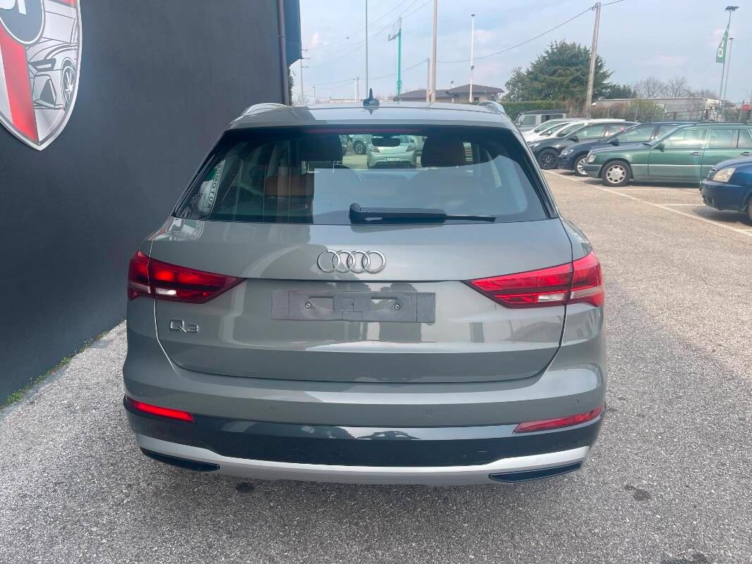 Audi Q3 35 2.0 tdi Business Advanced s-tronic