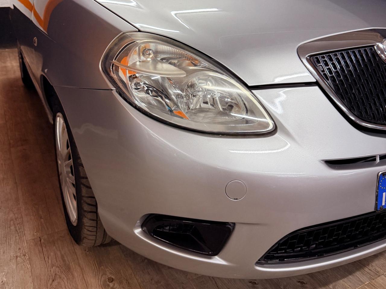 BELLISSIMA LANCIA YPSILON CON SOLI 56.412 KM