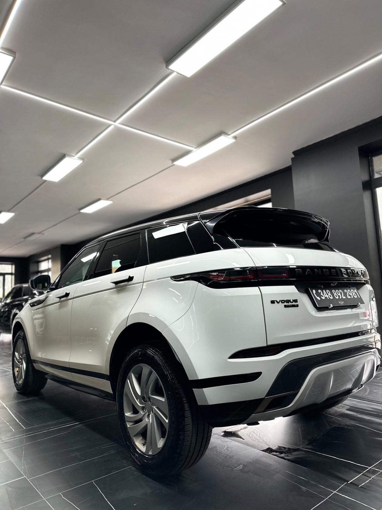 Land Rover Range Evoque 2.0D I4-L.Flw 150CV AWD Aut R-Dynamic HSE