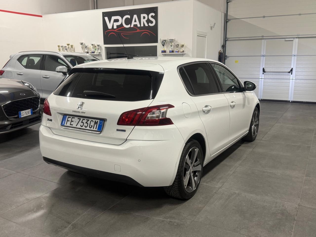 Peugeot 308 BlueHDi 120 S&S Allure