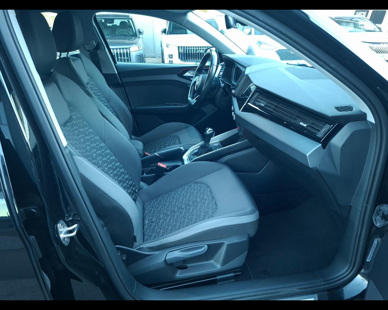 AUDI A1 2ª serie - A1 SPB 30 TFSI S tronic S line edition