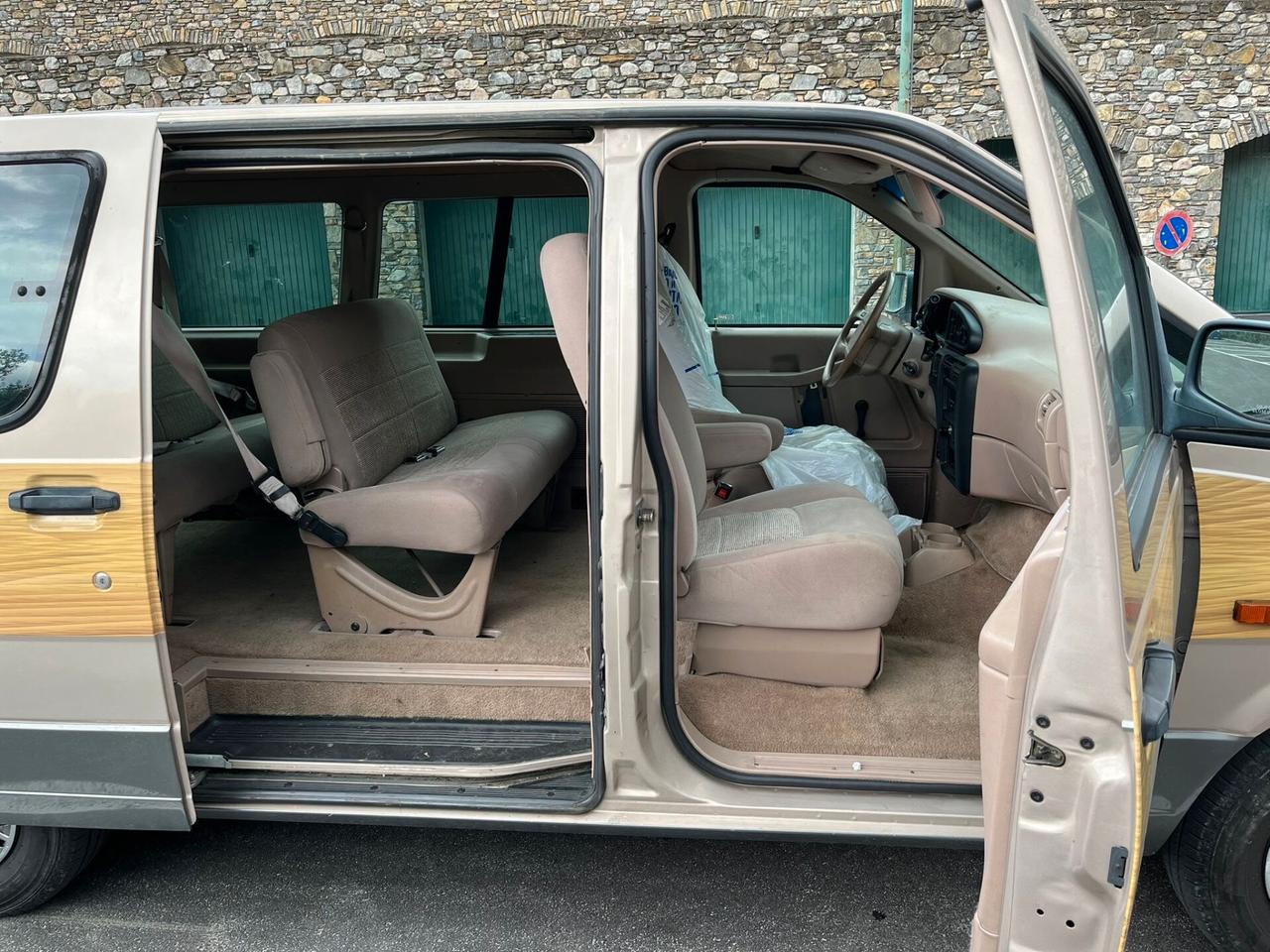 Ford Galaxy 2.0i cat Ghia