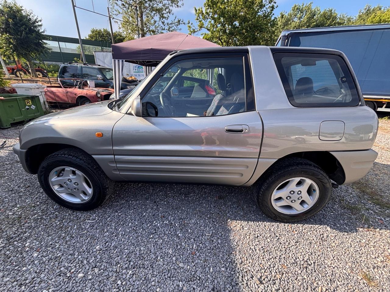 Toyota RAV 4 2.0i 16V cat 3 porte