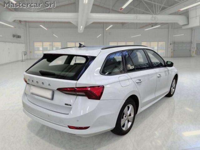 SKODA Octavia Octavia Wagon 1.0 e-tec Executive dsg -. GF253RS