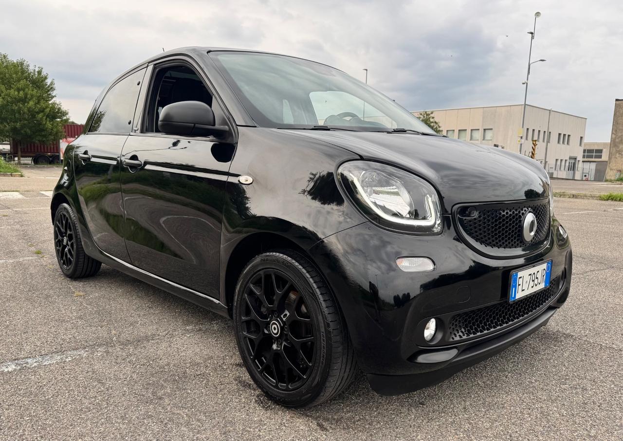 Smart ForFour tetto panoramico manutenzione completa