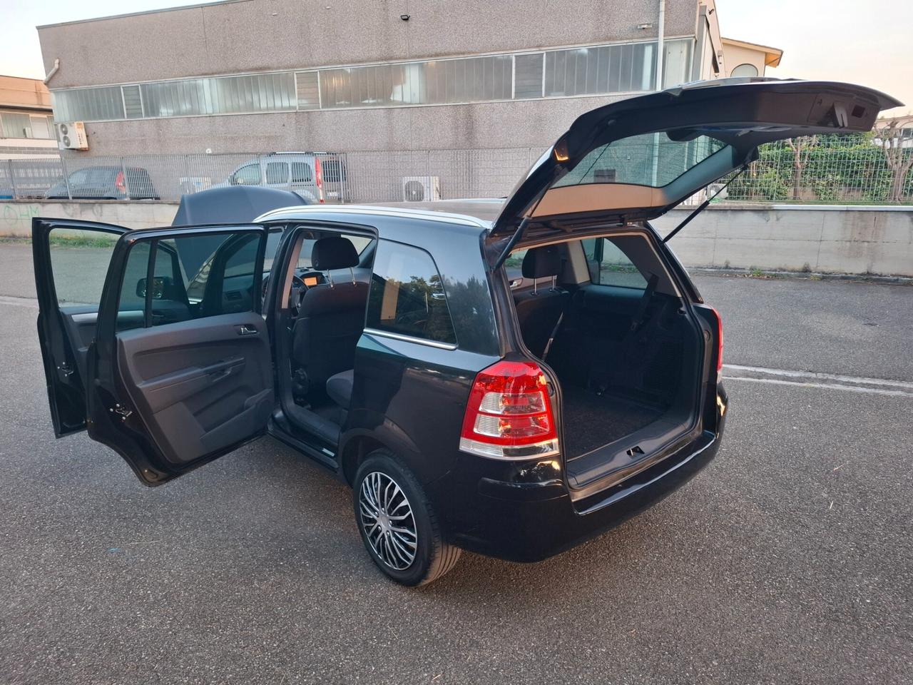 Opel Zafira 1.6 16V ecoM 150CV Turbo One