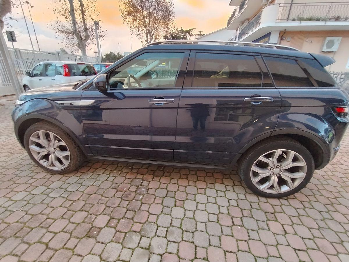 LAND ROVER - Evoque - 2.2 TD4 5p. Prestige