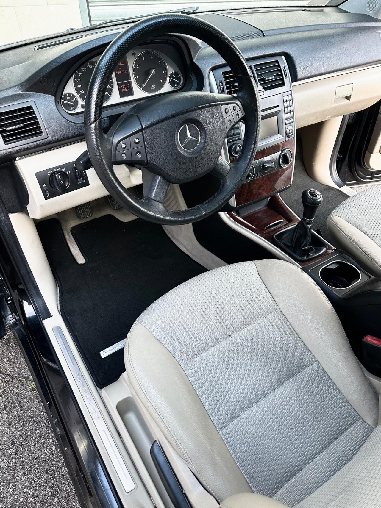 Mercedes-Benz B 180 NGT BlueEFFICIENCY-BENZ/METANO