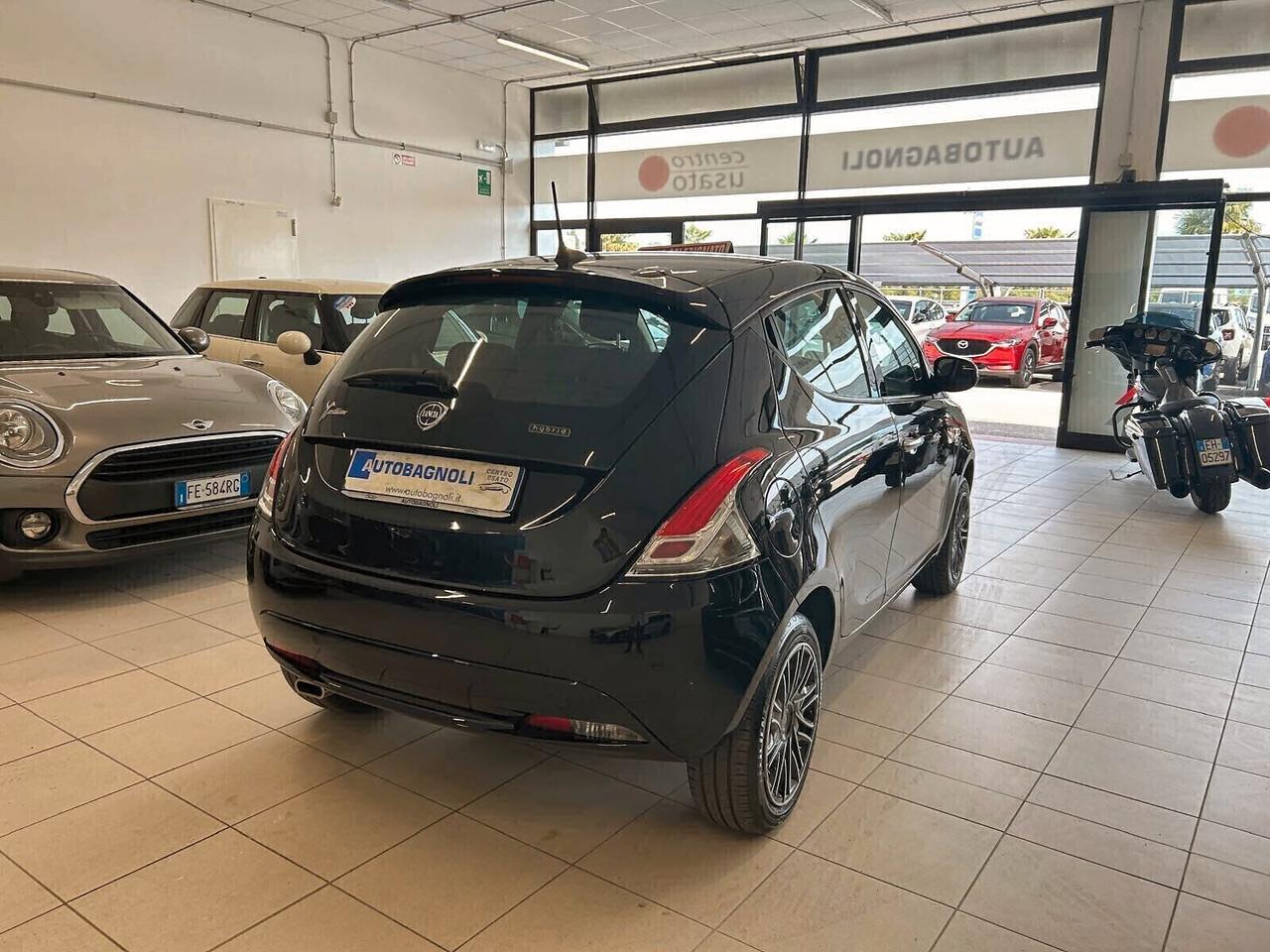 Lancia Ypsilon GOLD 1.0 FireFly Hybrid 5 p. SPOTICAR