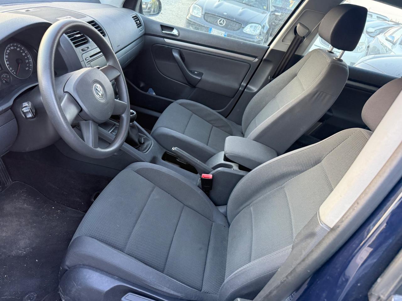 Volkswagen Golf 1.6 16V FSI 5p. Sportline