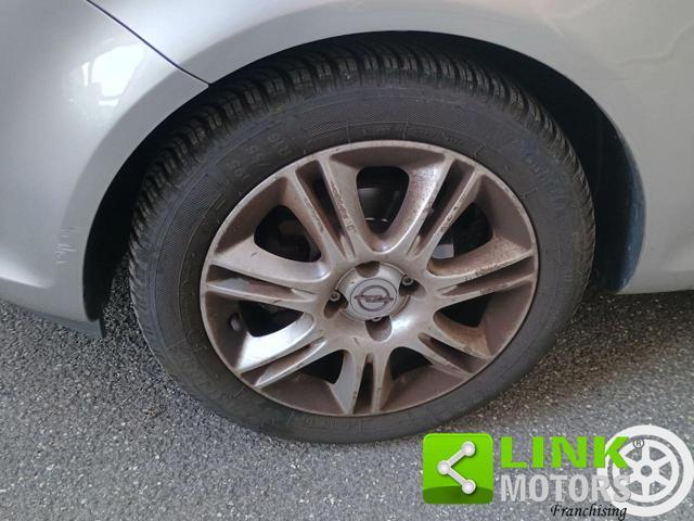 OPEL Corsa 1.2 12V 5 porte Club