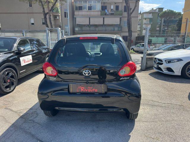 TOYOTA Aygo 1.0 12V VVT-i 5 porte Sol