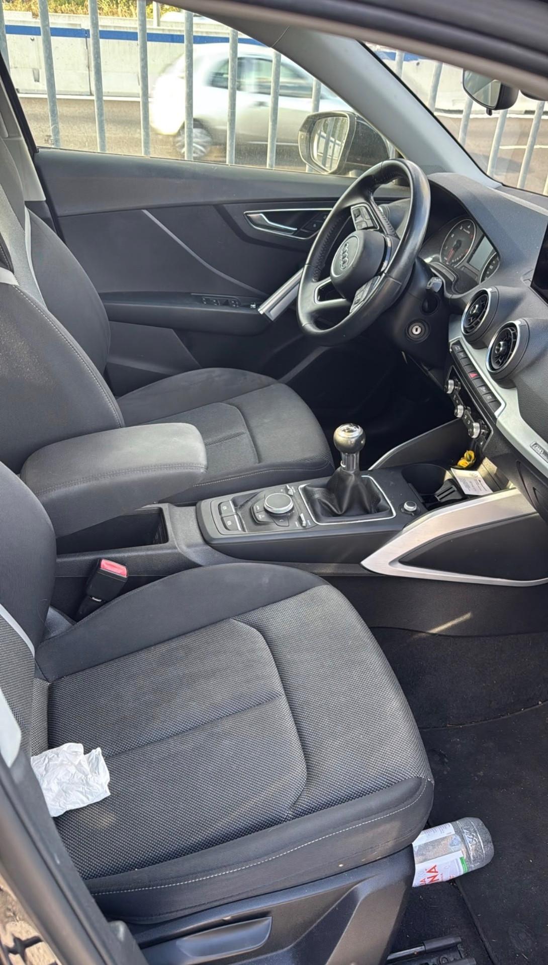 Q2 1.6 tdi -sline-unipro-