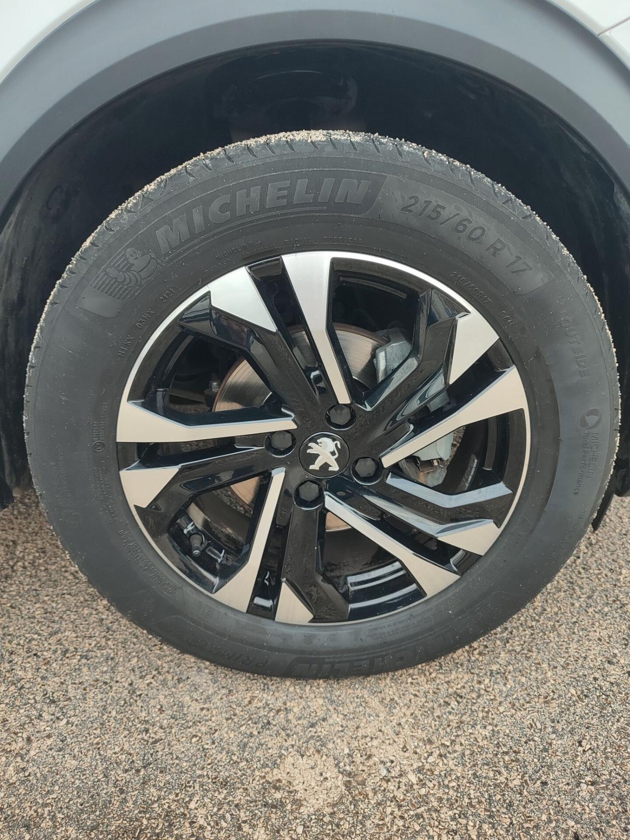 Peugeot 2008 PureTech 100 S&S Allure