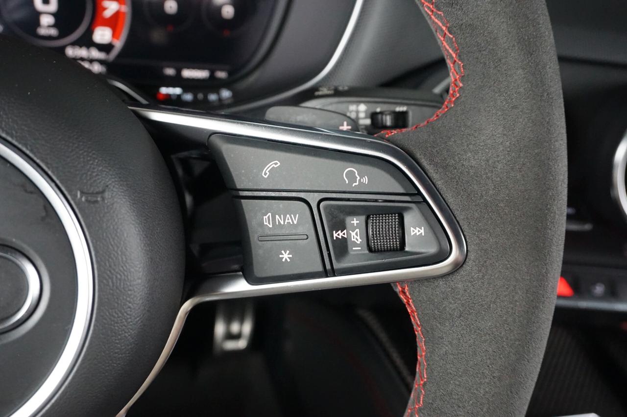 Audi TTS Coupé TFSI quattro S tronic Competition Plus