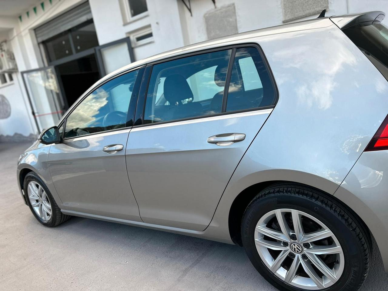 Volkswagen Golf 1.6 TDI 115CV DSG 5p. Business BlueMotion Technology