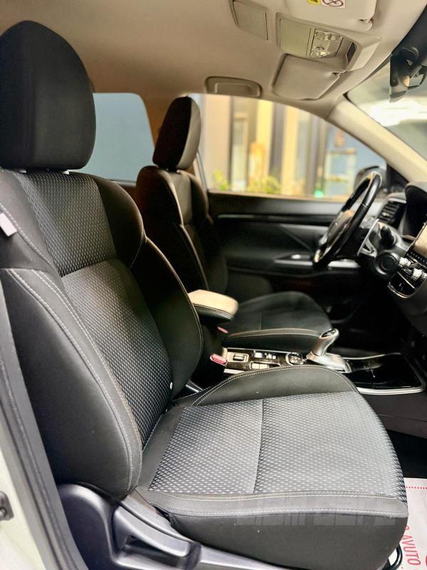 Mitsubishi Outlander phev 2.4 Instyle Plus 4wd