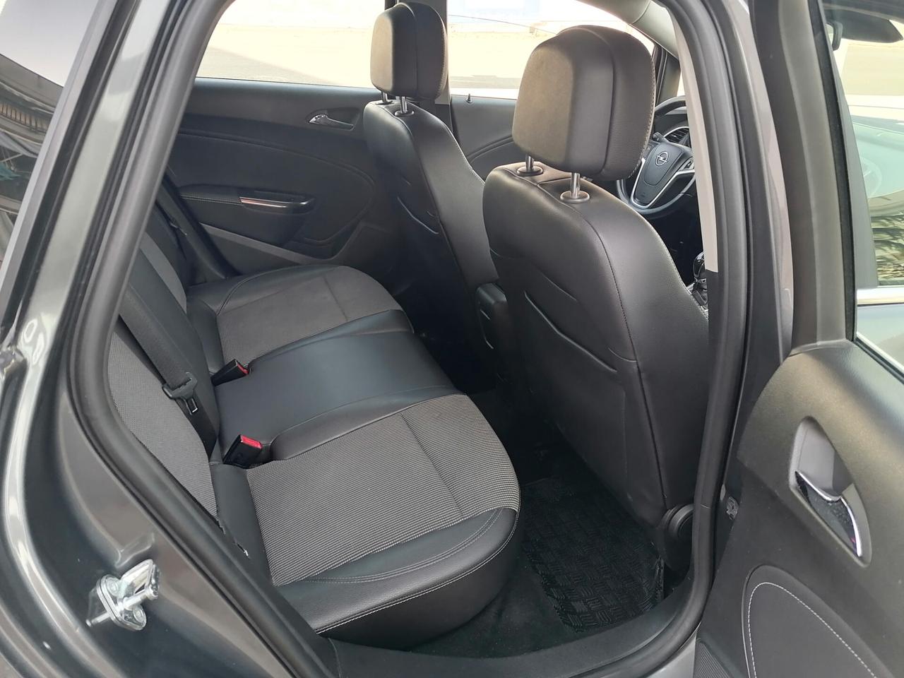 Opel Astra 1.7 CDTI 110CV COSMO 2011