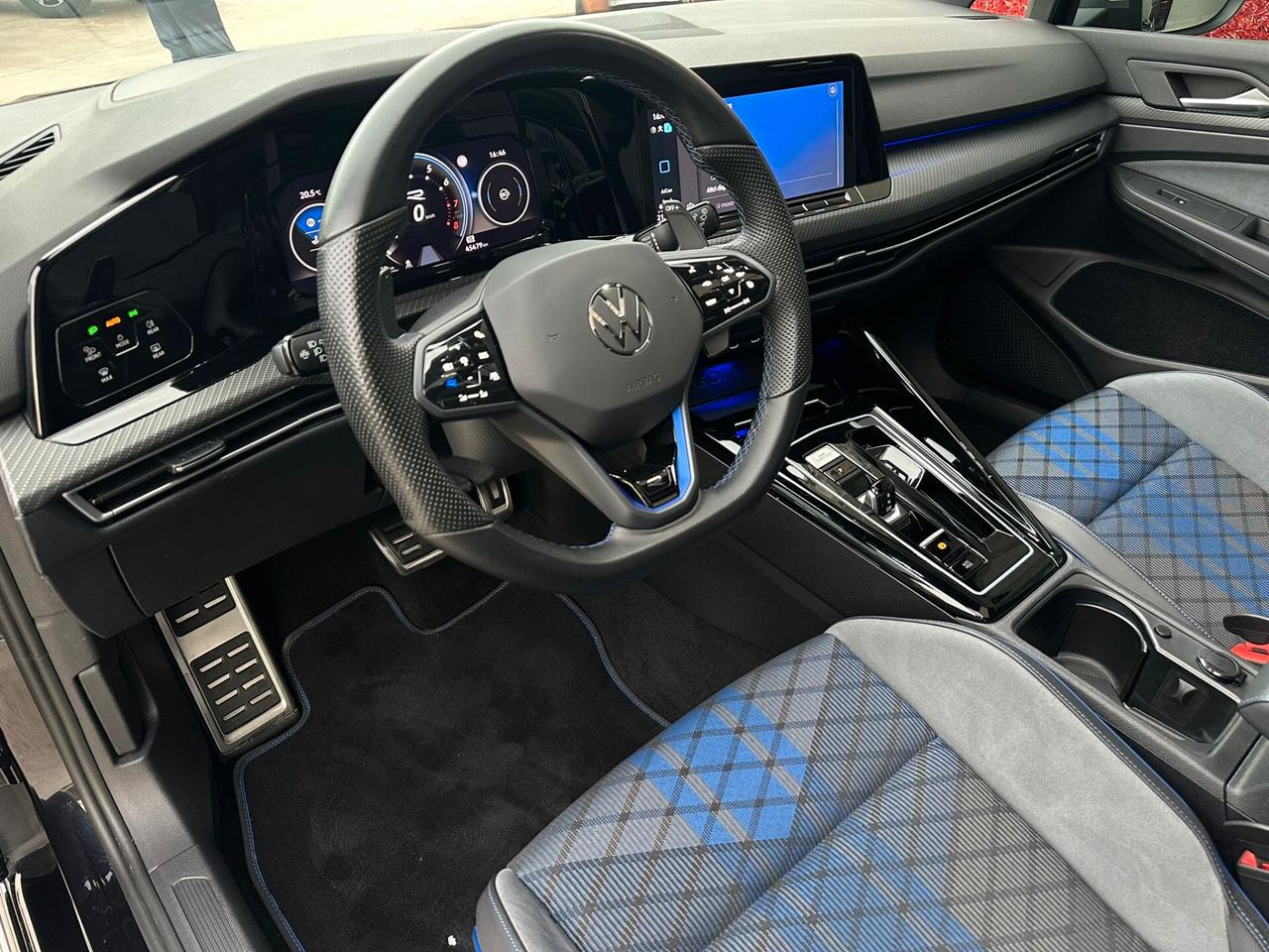 Golf 8 R Performance 333 BLACK EDITION