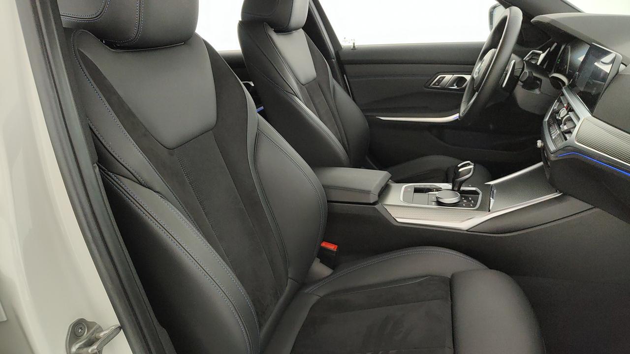 BMW 320d Touring mhev 48V xdrive Msport auto