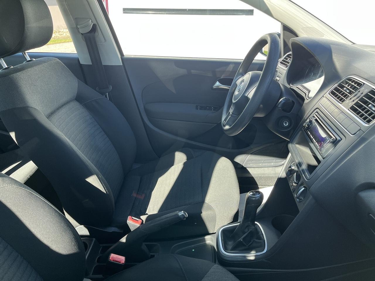 VW POLO 5.P 1.000 CC 69CV