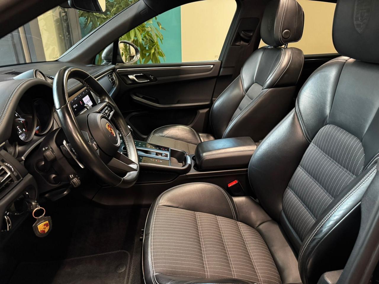 Porsche Macan T 2.0 TETTO AP. PASM