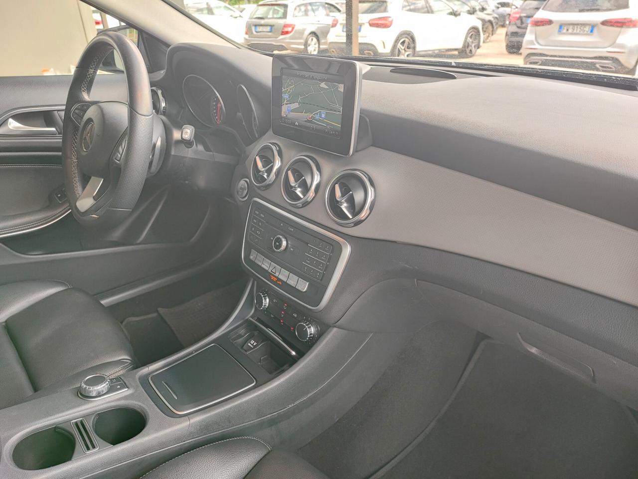 Mercedes-benz GLA 180 Executive