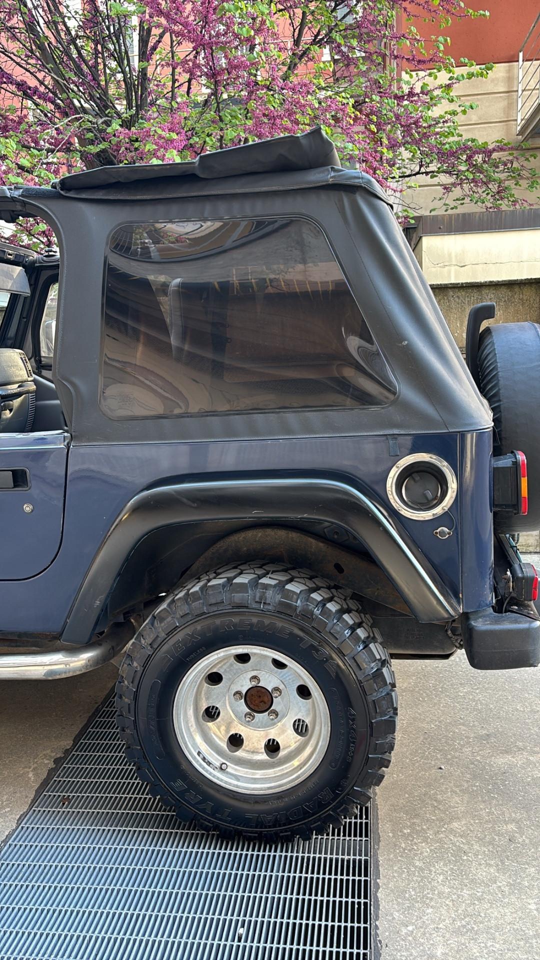 Jeep Wrangler 2.5 cat Soft top (EU)