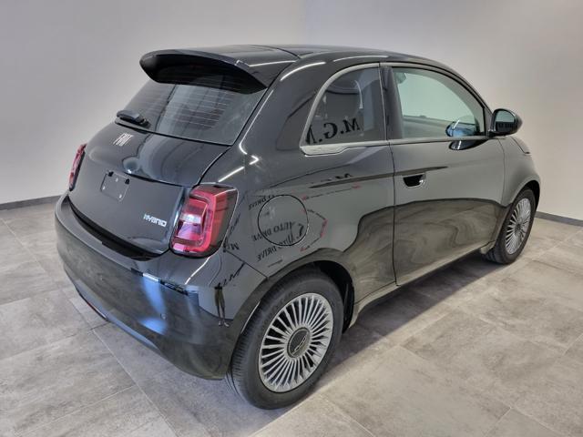 FIAT 500 Berlina Hybrid Icon